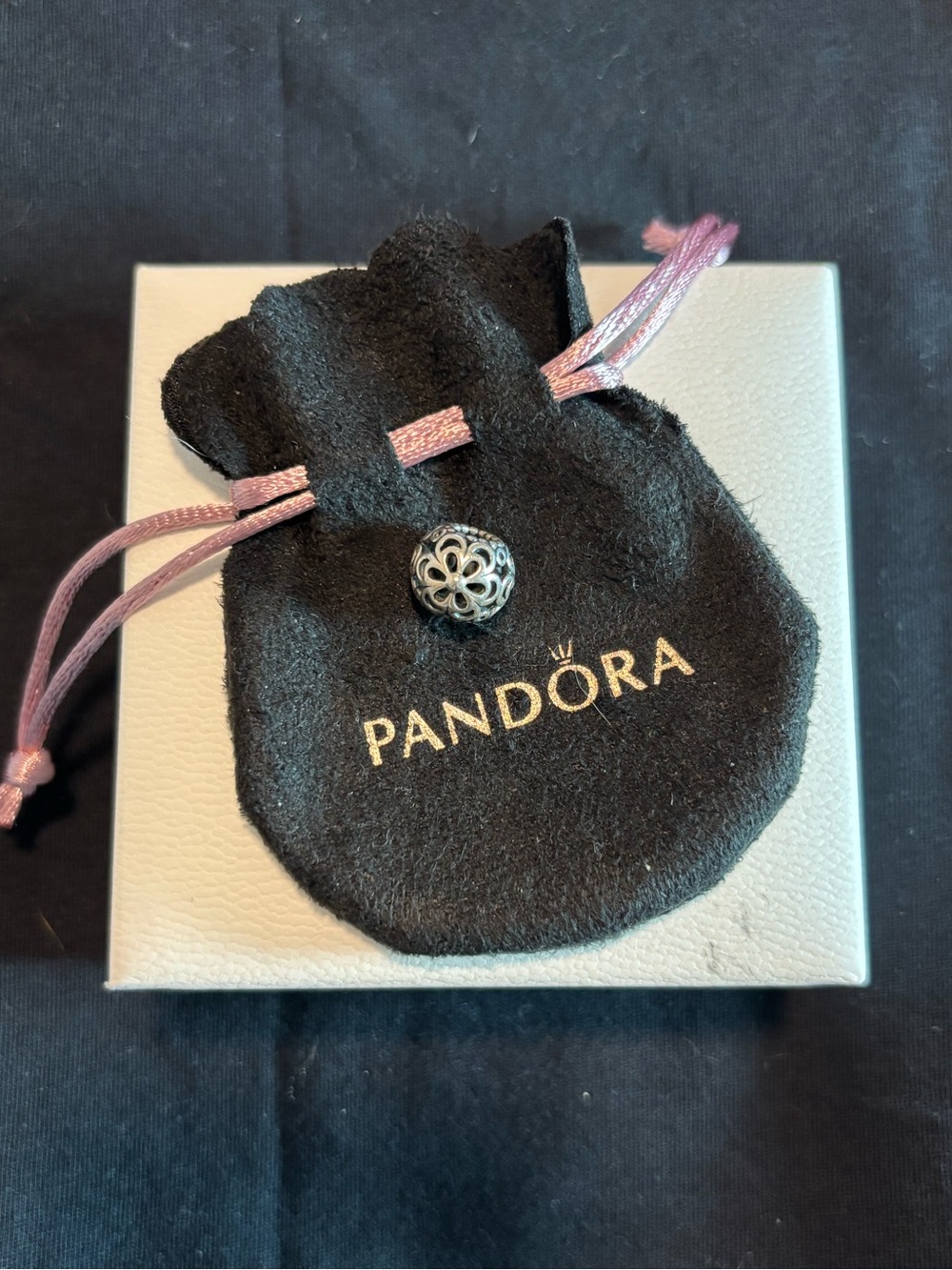 Pandora Picking Daisys Charm